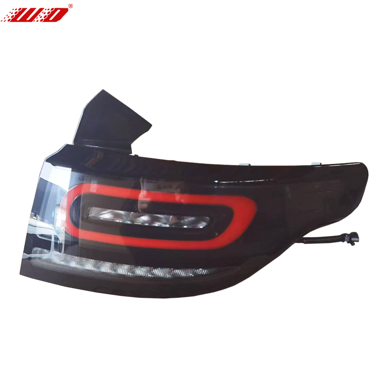 3.0.01.10.00124 - چراغ عقب سمت راست