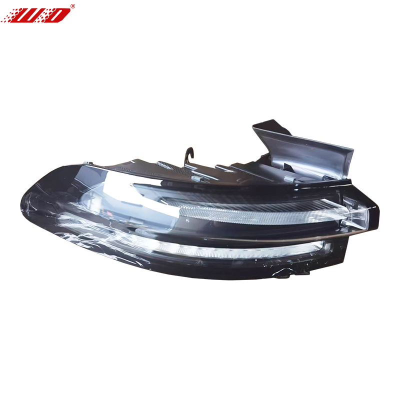 3.0.01.10.00208 - Leapmotor C10/C16 Taillamp چپ